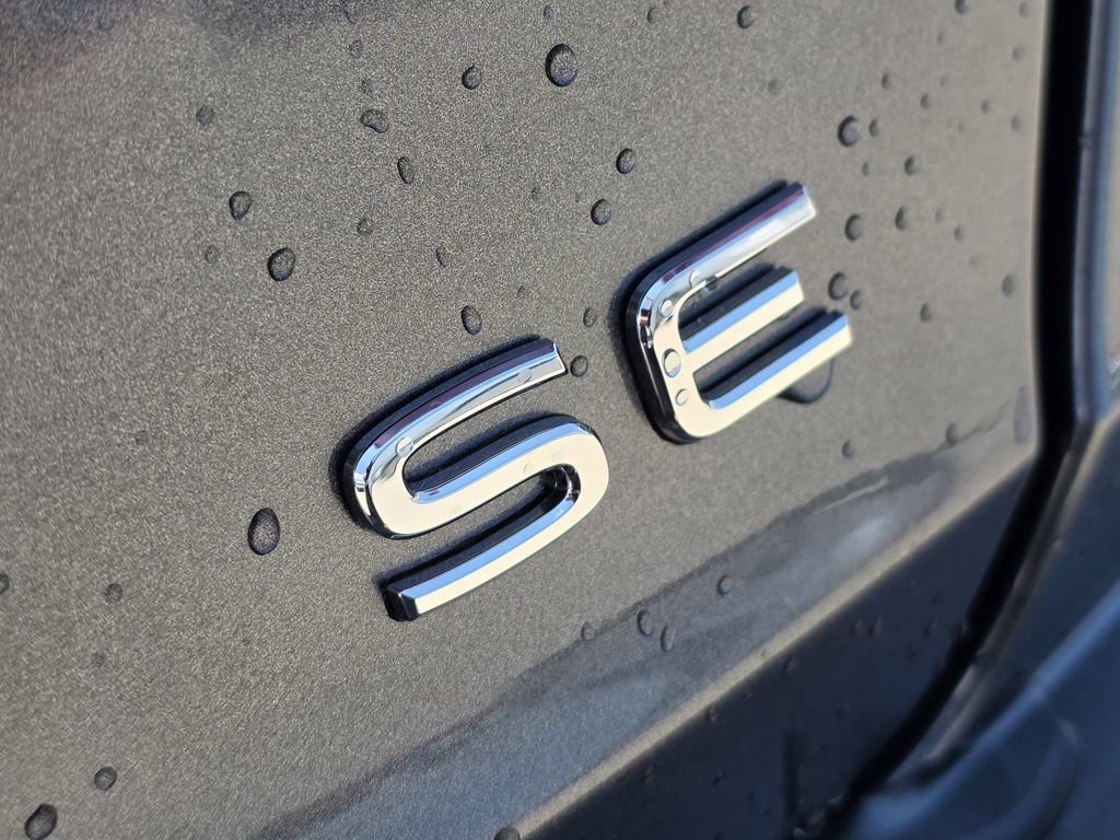 New 2025 Volkswagen Jetta SE FWD image 7
