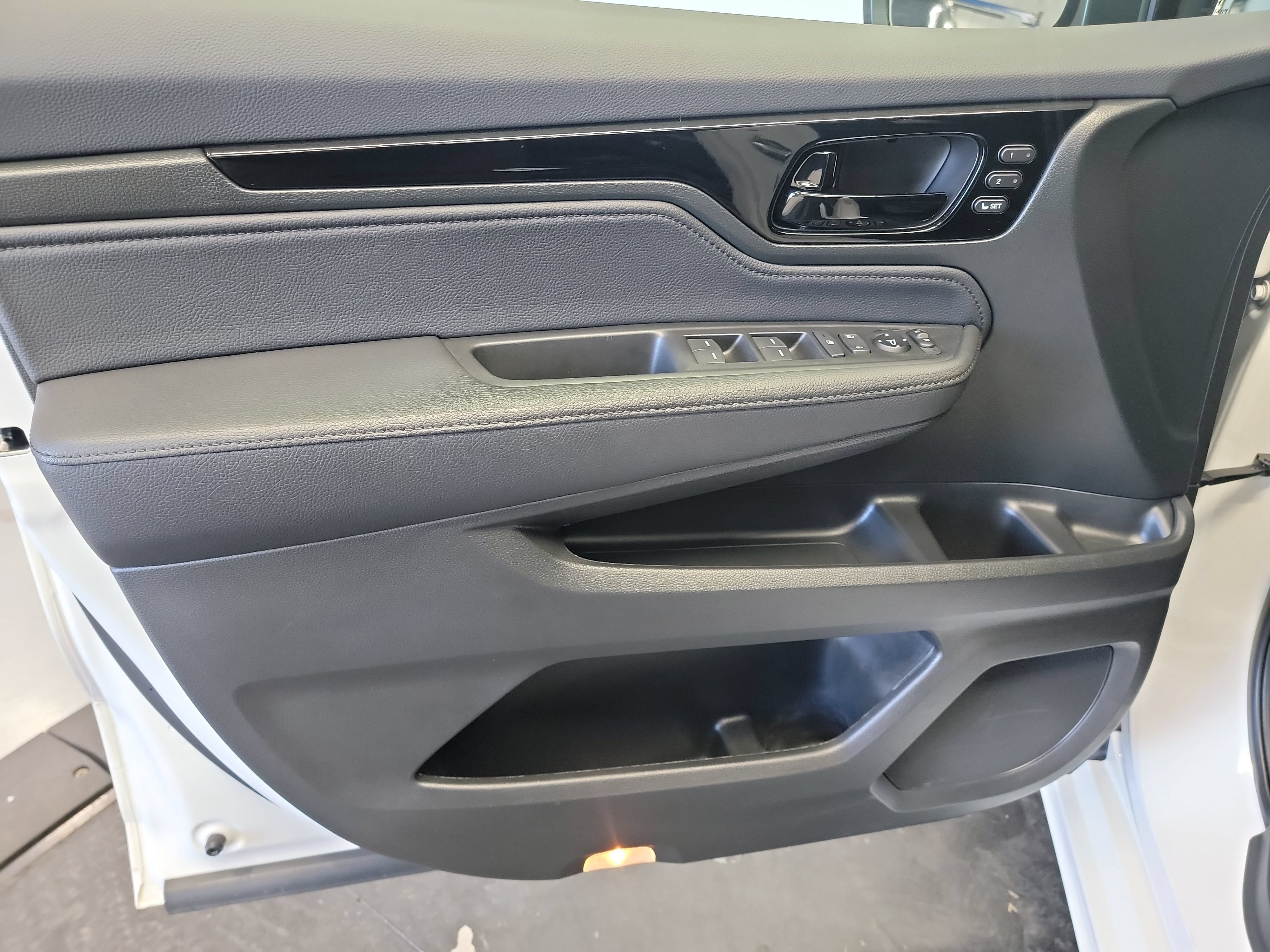 Certified 2023 Honda Odyssey Touring image 13