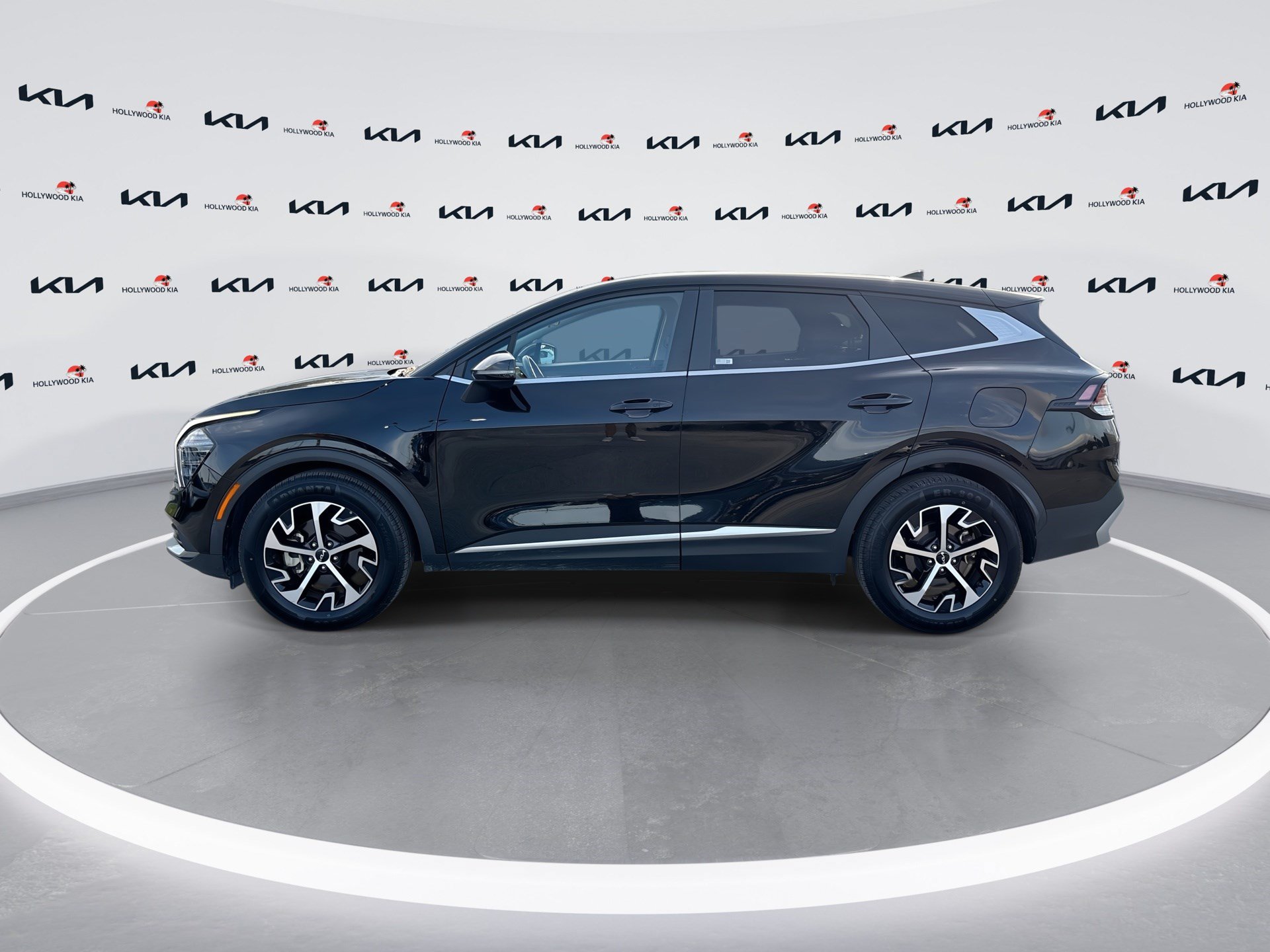 Used 2024 Kia Sportage EX FWD image 5