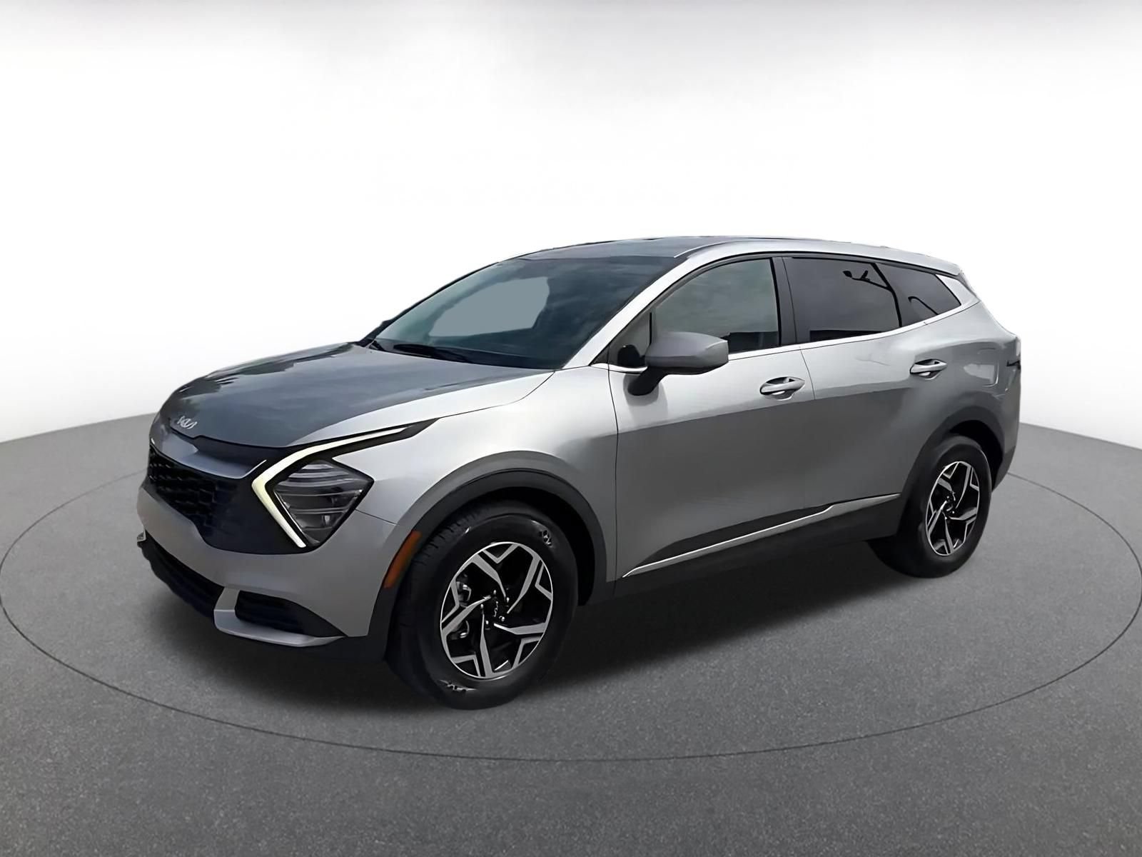 Used 2025 Kia Sportage LX FWD image 8