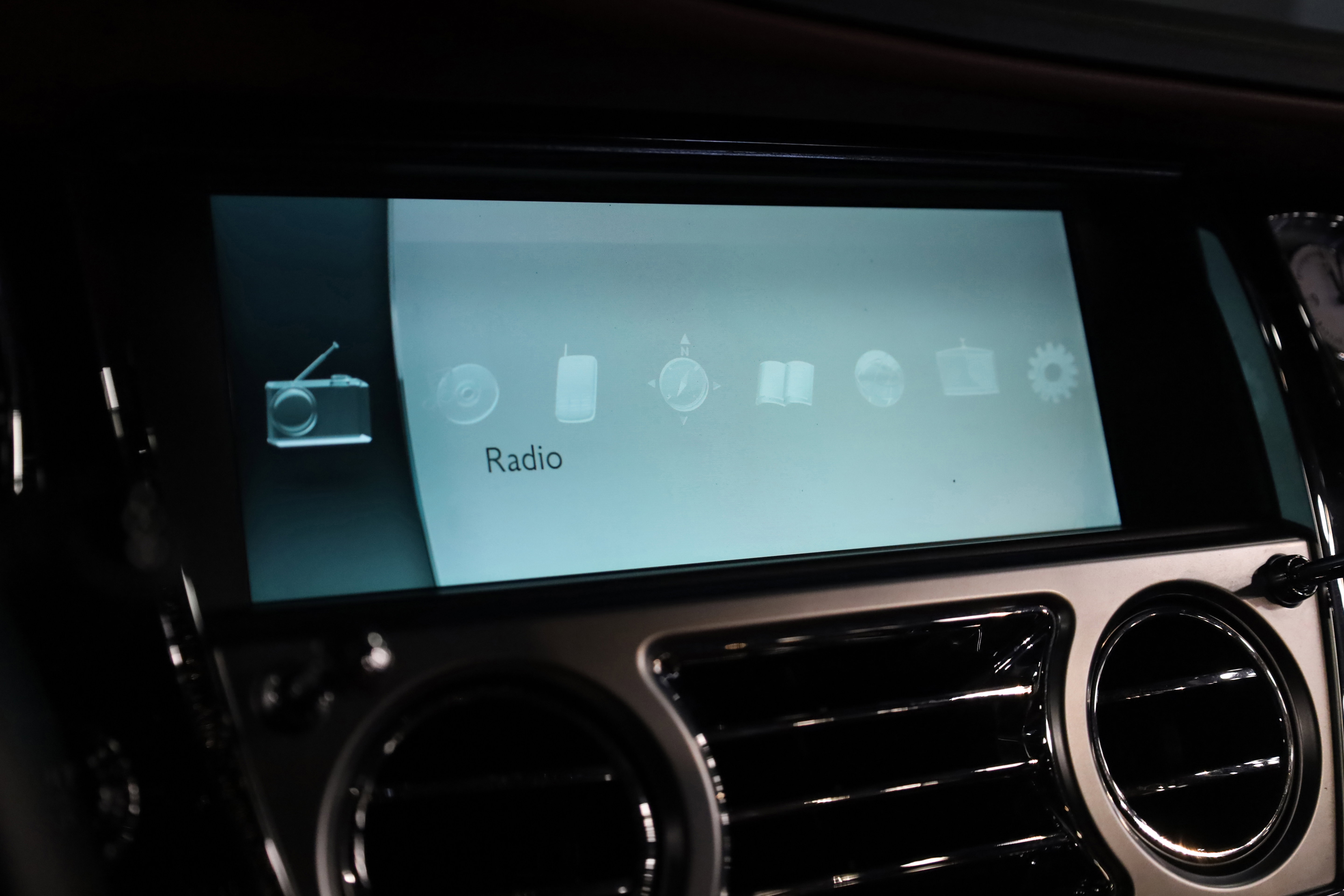 Used 2017 Rolls-Royce Ghost image 29