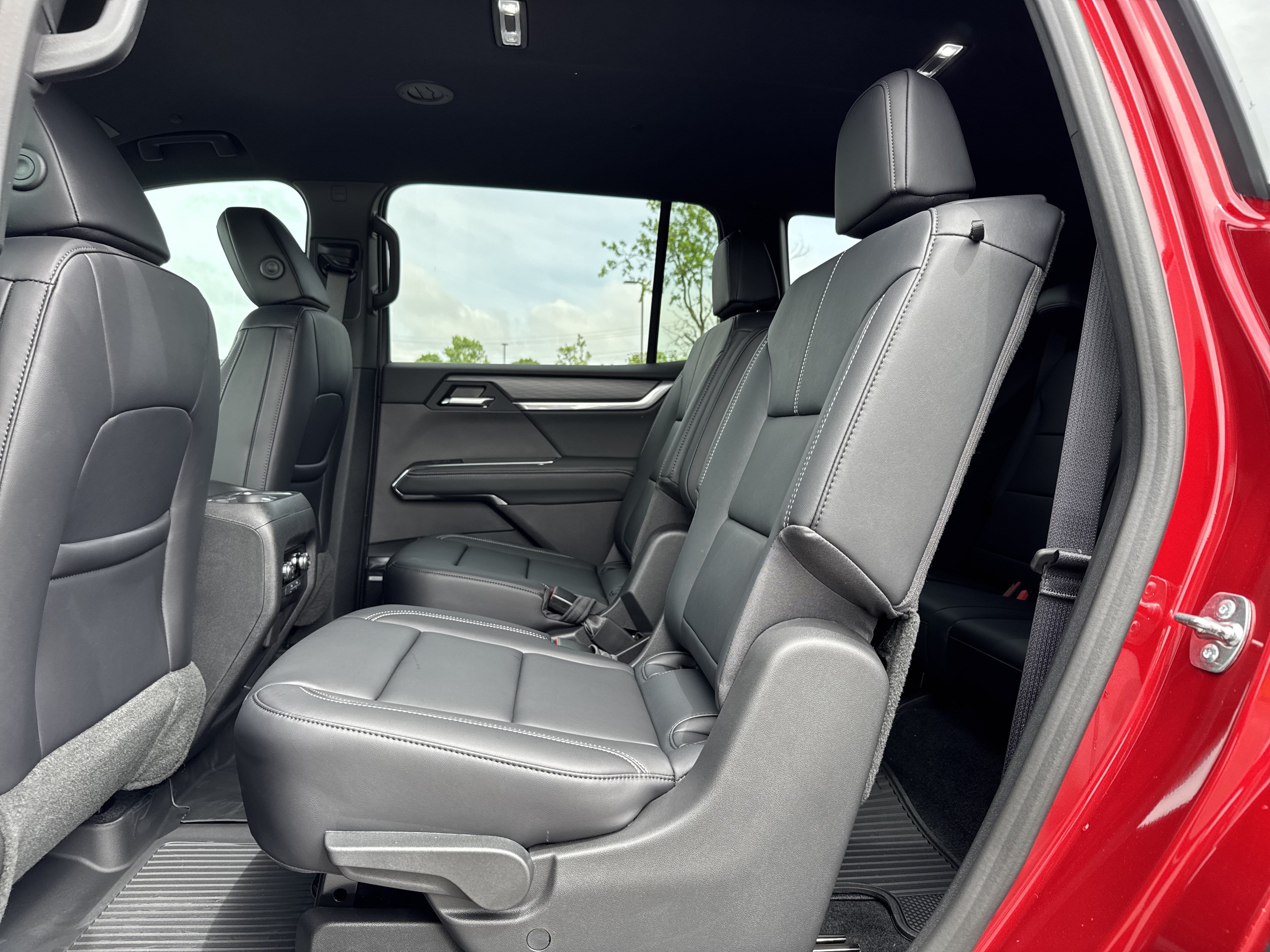 New 2026 GMC Acadia Elevation w/ Black Edition FWD image 29