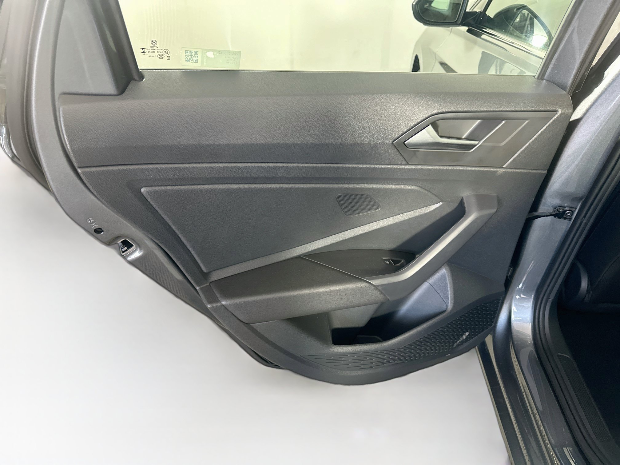 Used 2024 Volkswagen Jetta SE w/ Panoramic Sunroof Package FWD image 26