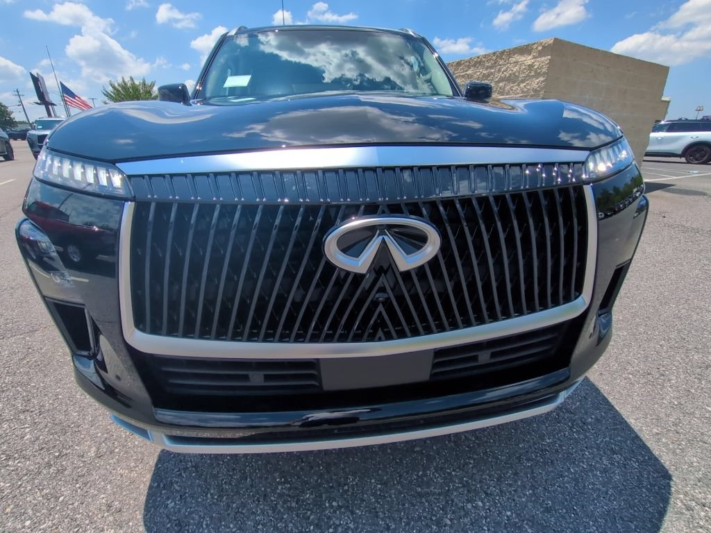 New 2027 INFINITI QX80 Luxe RWD image 3