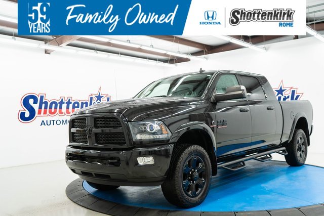 Used 2016 RAM 2500 Laramie w/ Black Appearance Group