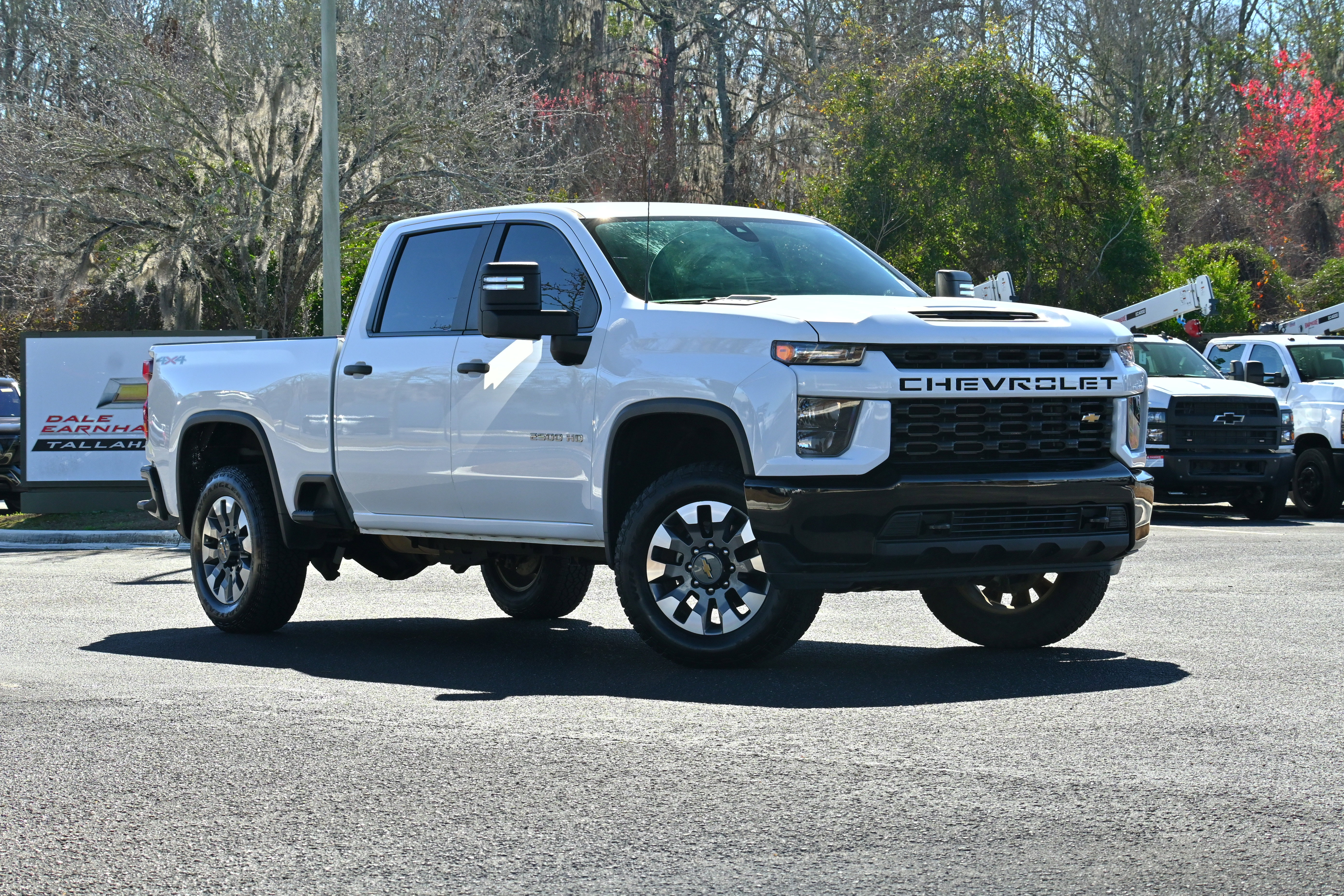 Used 2022 Chevrolet Silverado 2500 Custom w/ Custom Convenience Package image 2
