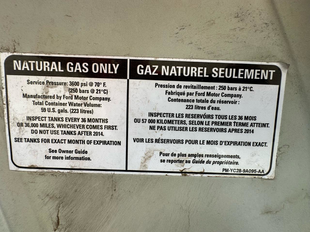Used 2000 Ford E-350 and Econoline 350 Super Duty RWD image 31
