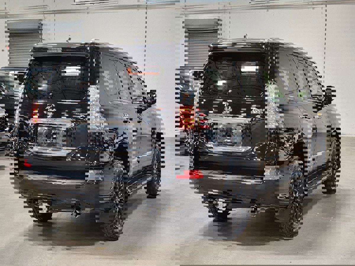 Used 2015 Lexus GX 460 w/ Premium Package image 8