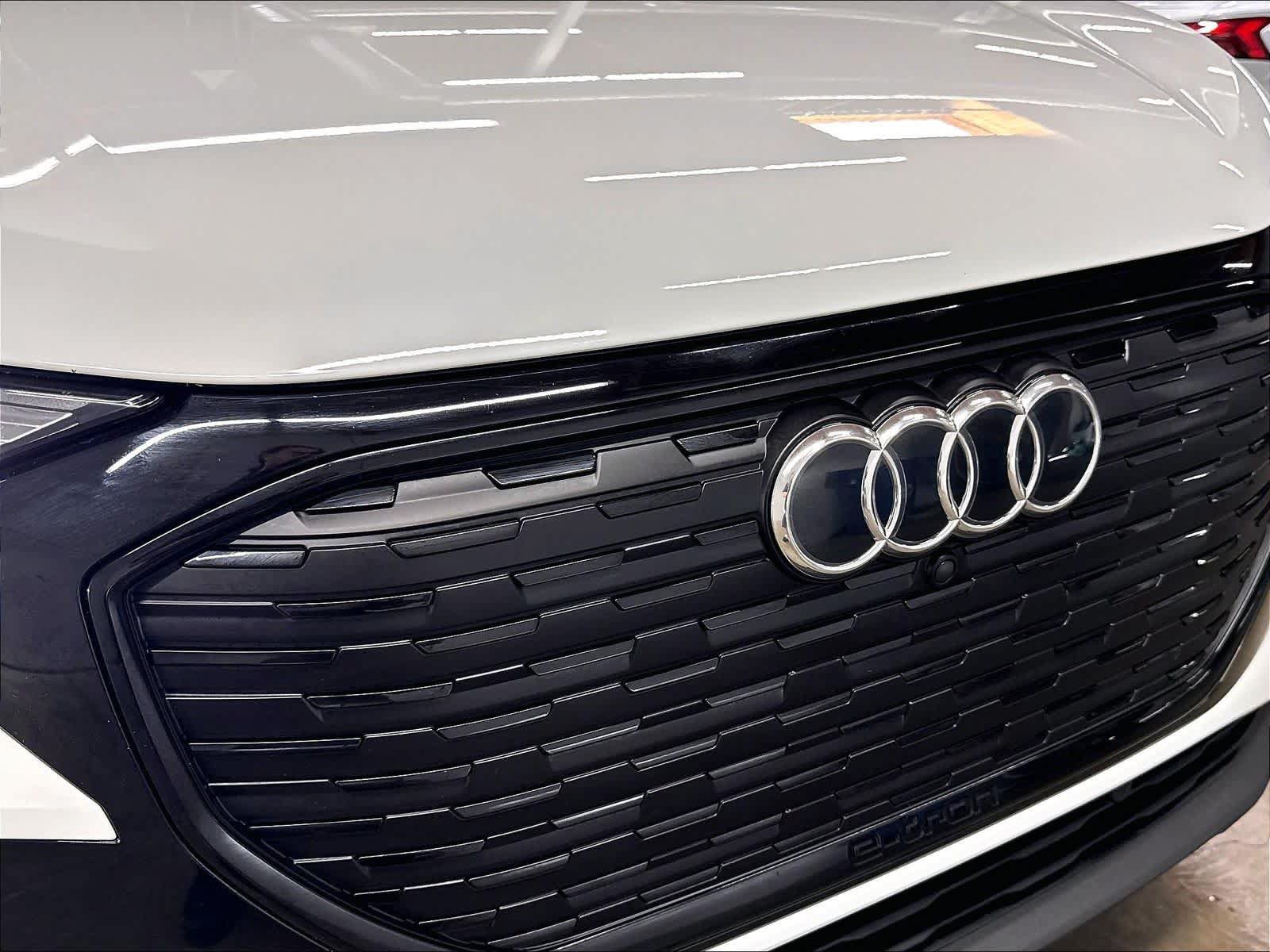 Used 2024 Audi Q4 e-tron Premium w/ Convenience Package AWD/4WD image 31