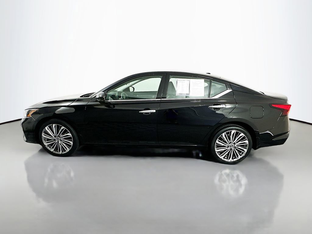 Used 2023 Nissan Altima 2.5 SL image 4