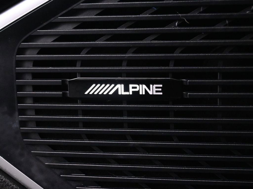 Used 2024 Jeep Wagoneer L Series II w/ Flexible Seating Group image 40