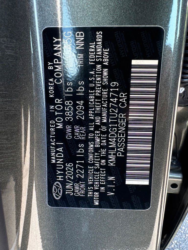 New 2026 Hyundai Elantra SEL Sport FWD image 9