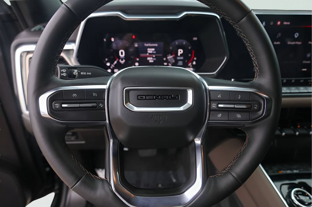 Used 2023 GMC Canyon Denali AWD/4WD image 13