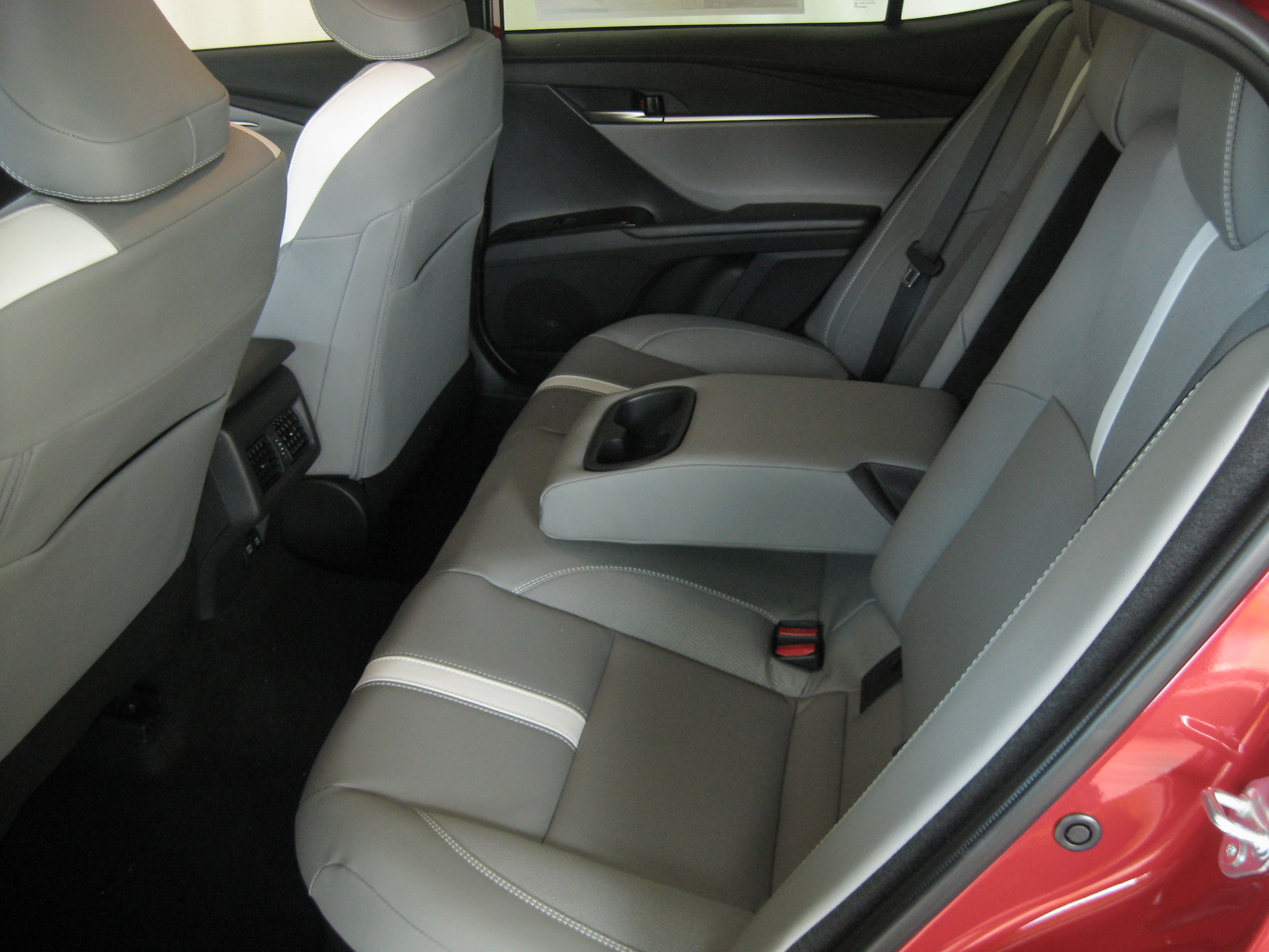 New 2026 Toyota Camry SE image 18