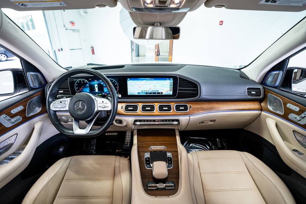 Used 2020 Mercedes-Benz GLS 580 4MATIC w/ E-Active Body Control Package image 59