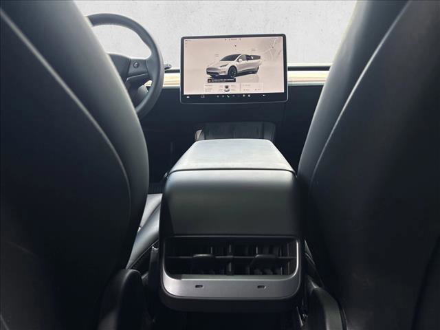 Used 2023 Tesla Model Y Long Range AWD/4WD image 18