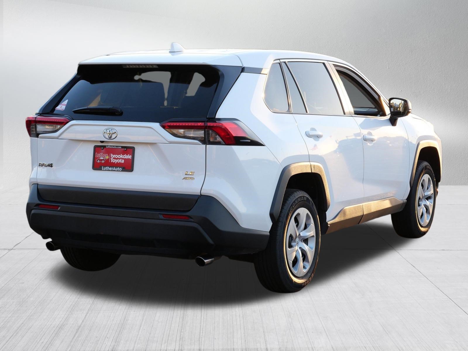 Certified 2025 Toyota RAV4 LE AWD/4WD image 6