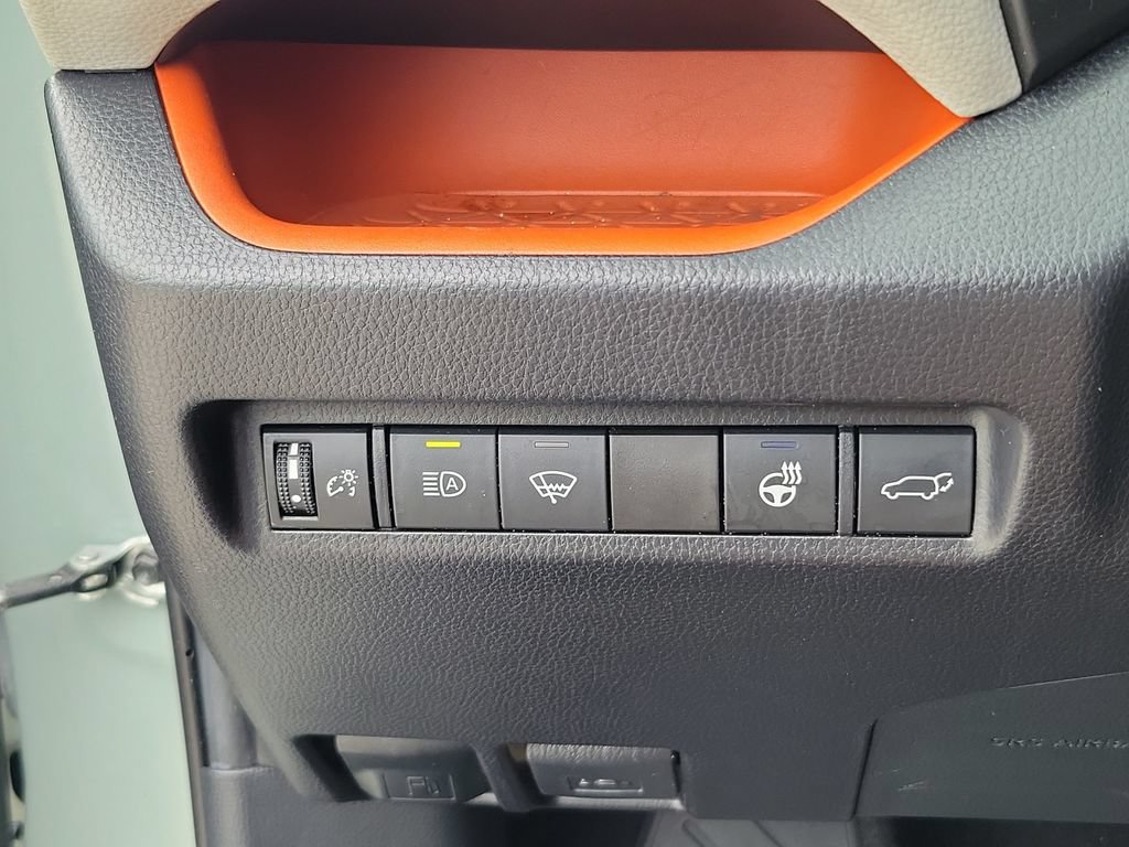 Used 2019 Toyota RAV4 Adventure w/ Cold Weather Package AWD/4WD image 18