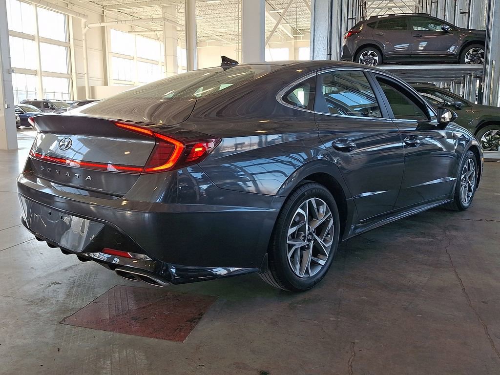 Used 2022 Hyundai Sonata SEL w/ Winter Weather Package FWD image 8