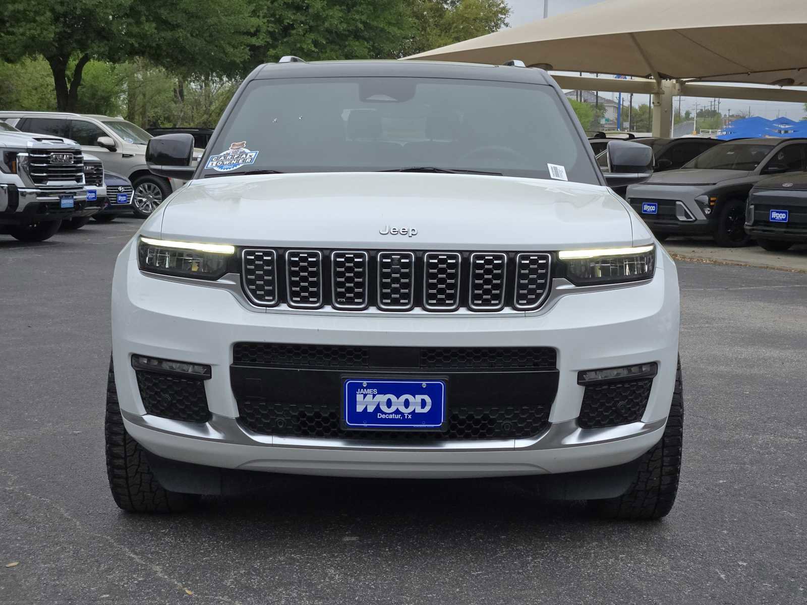 Used 2023 Jeep Grand Cherokee L Summit w/ Luxury Tech Group V image 3