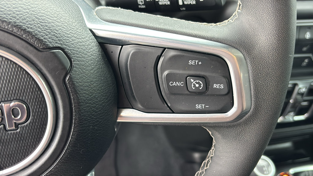 Used 2023 Jeep Wrangler Unlimited Sahara w/ Cold Weather Group AWD/4WD image 16