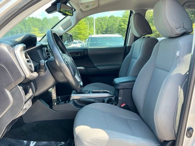 Used 2019 Toyota Tacoma SR5 AWD/4WD image 13