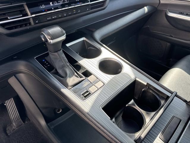 Used 2023 Toyota Sienna XLE Woodland Edition AWD/4WD image 25