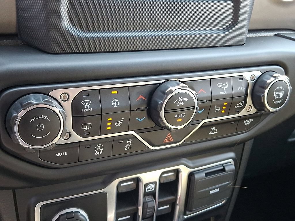Used 2021 Jeep Gladiator Sport AWD/4WD image 15