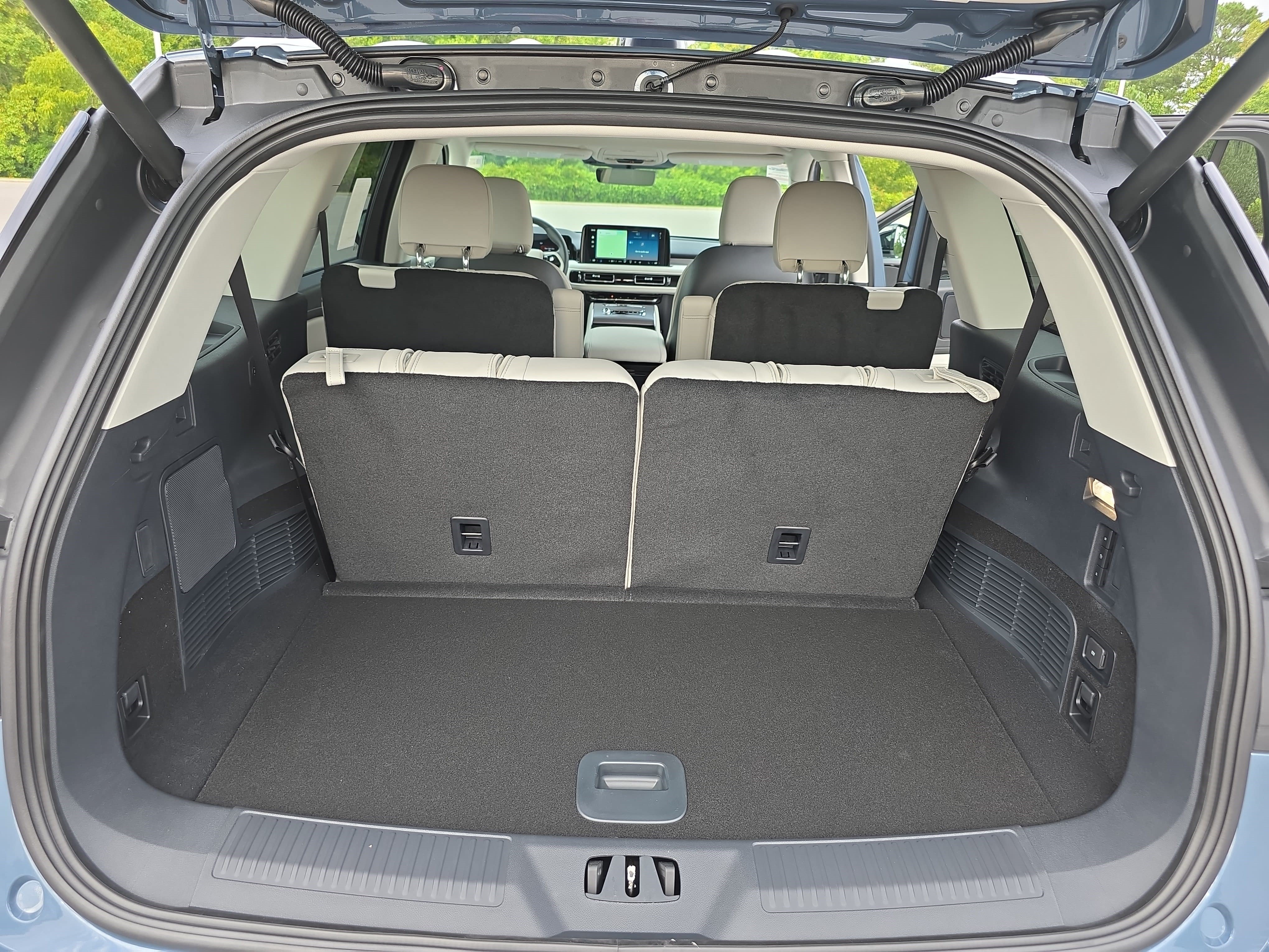 New 2026 Lincoln Aviator AWD image 14