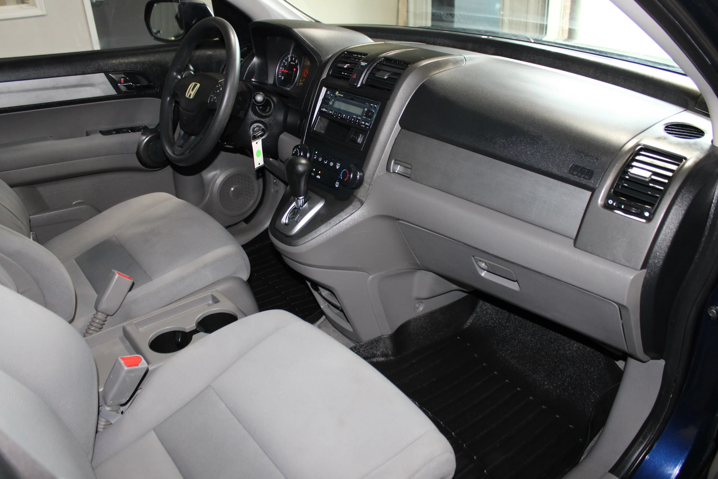 Used 2011 Honda CR-V LX image 24