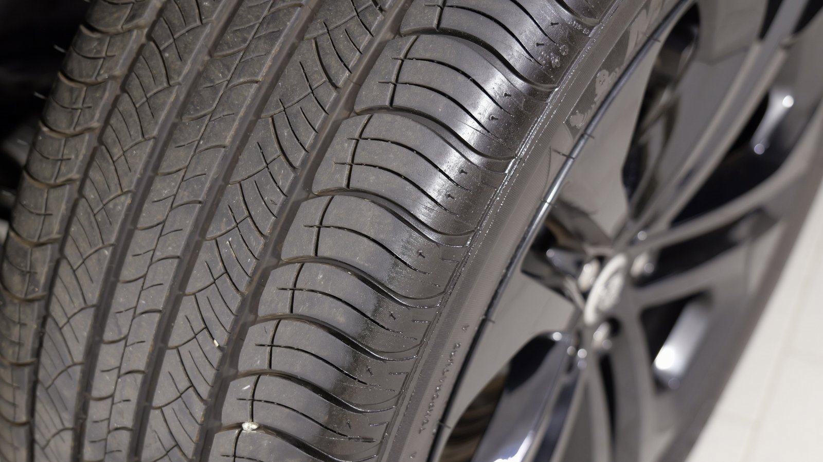 Used 2025 Jaguar F-PACE R-Dynamic S image 78