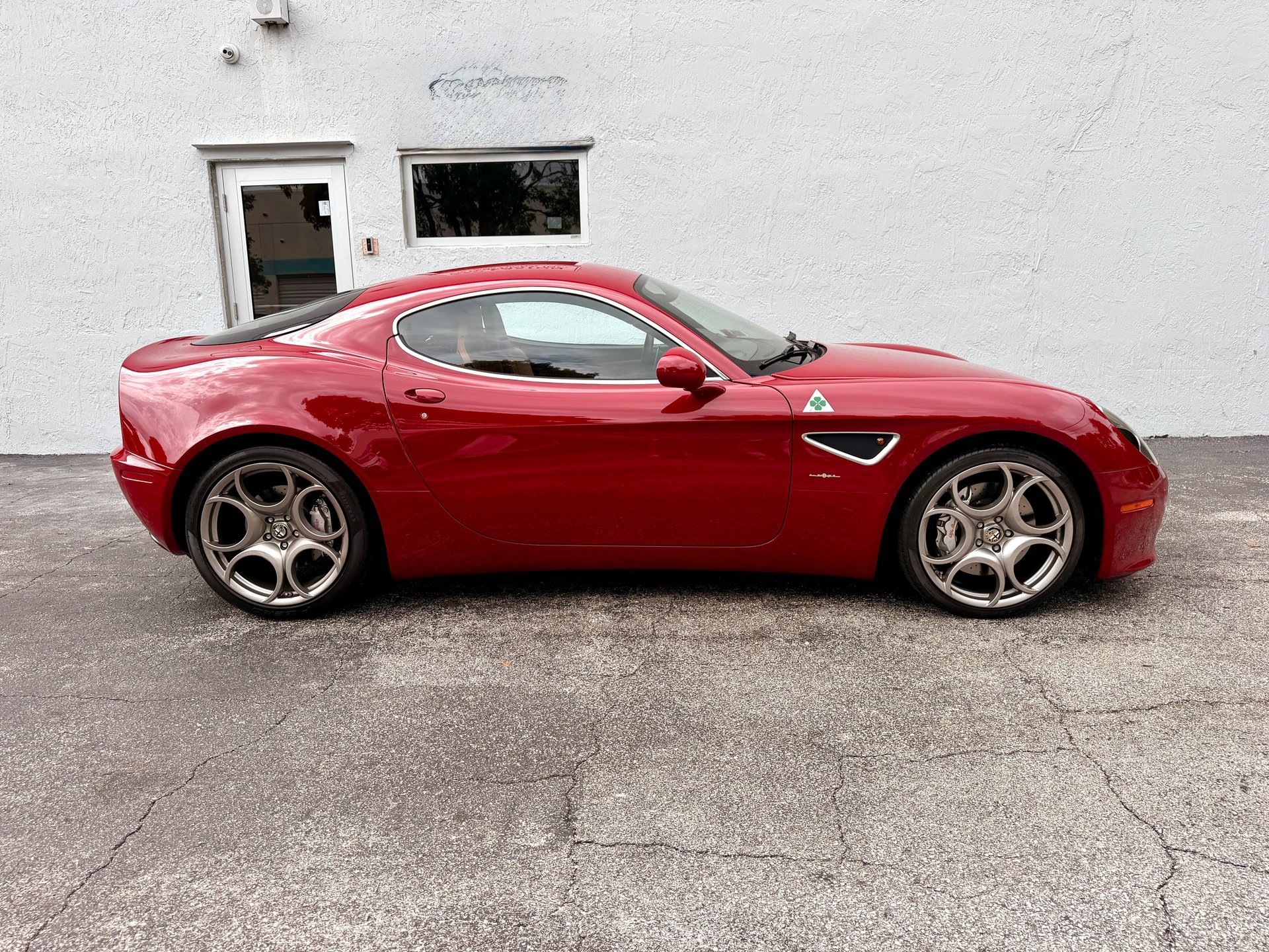 Used 2008 Alfa Romeo 8C Competizione RWD image 23