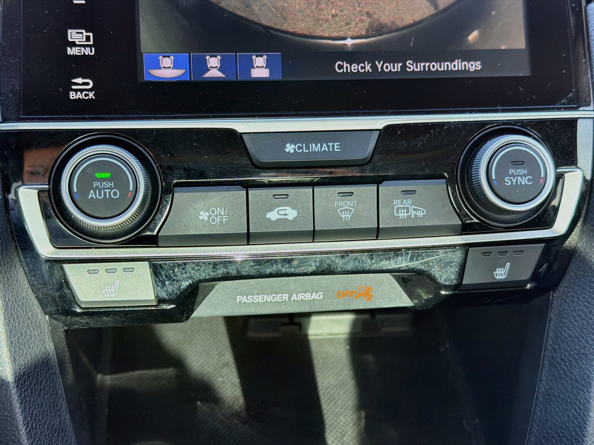 Used 2018 Honda Civic Touring image 33