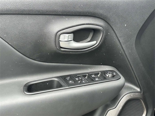 Used 2023 Jeep Renegade Limited w/ Sun/Sound Group image 12