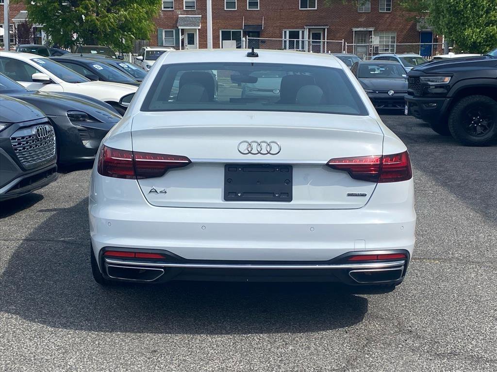 Used 2023 Audi A4 2.0T Premium w/ Convenience Package image 4