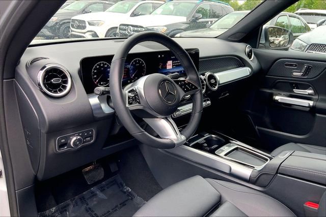 Used 2026 Mercedes-Benz GLB 250 4MATIC image 14