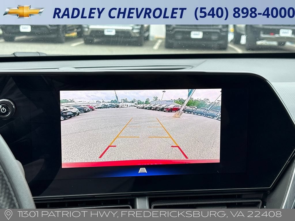 Used 2025 Chevrolet Trax LT FWD image 15