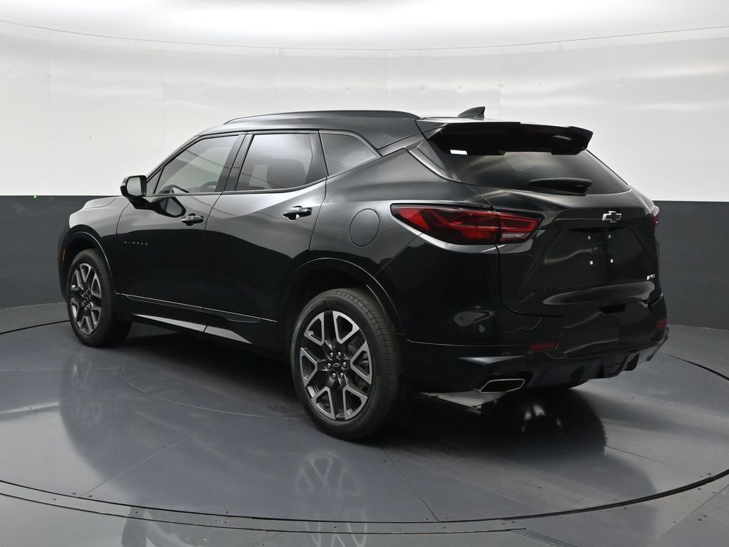 Used 2024 Chevrolet Blazer RS w/ Enhanced Convenience Package FWD image 3