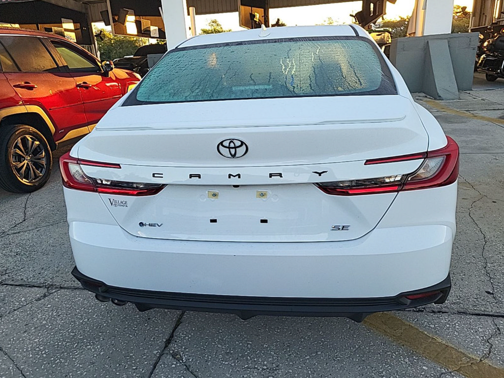 Used 2026 Toyota Camry SE FWD image 4