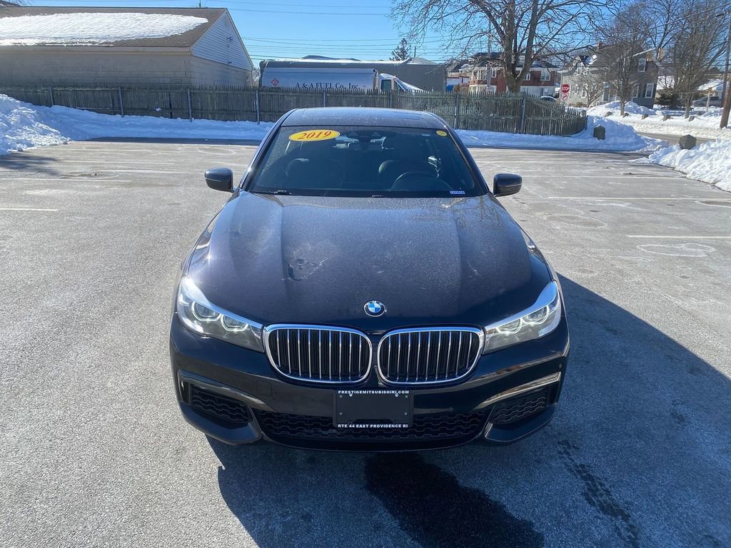 Used 2019 BMW 740i xDrive w/ Executive Package image 3