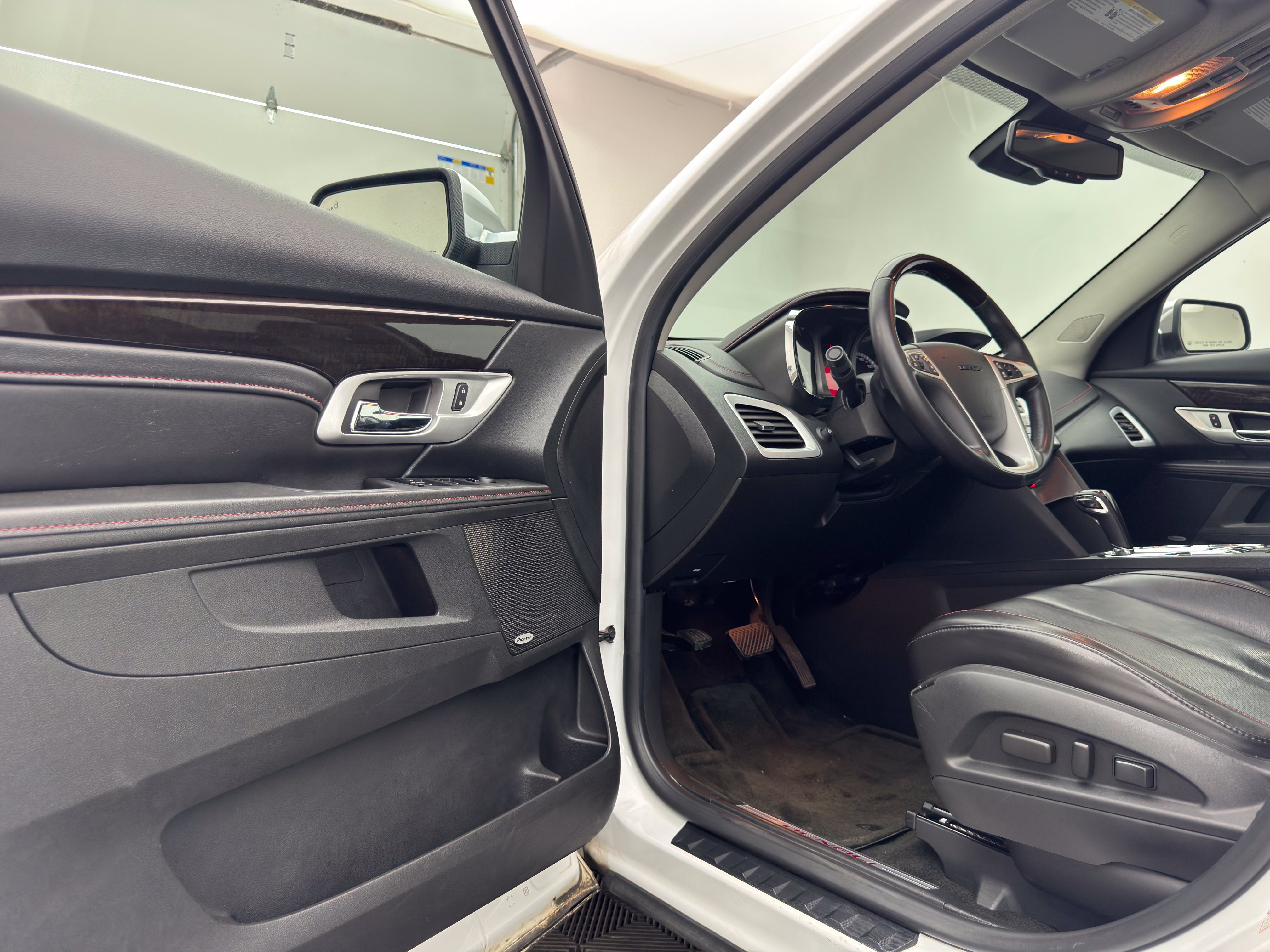 Used 2013 GMC Terrain Denali w/ LPO, Protection Package AWD/4WD image 15