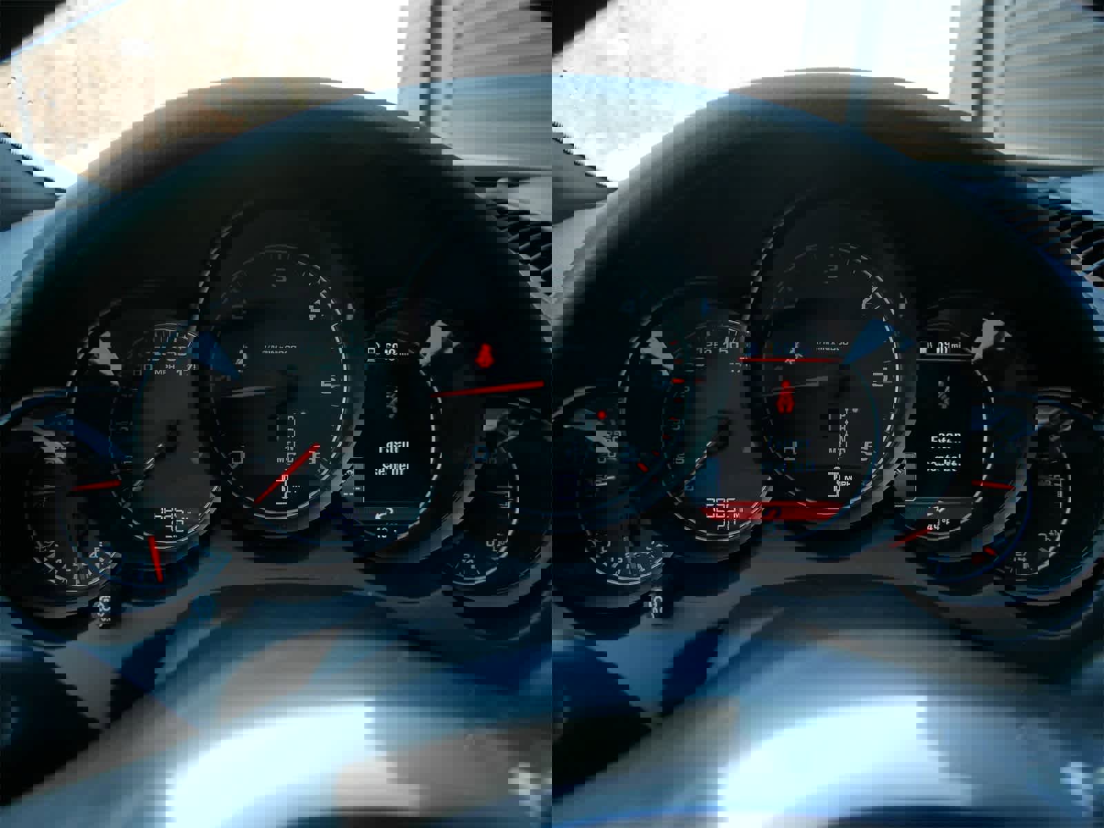 Used 2014 Porsche Cayenne Diesel Platinum Edition image 19