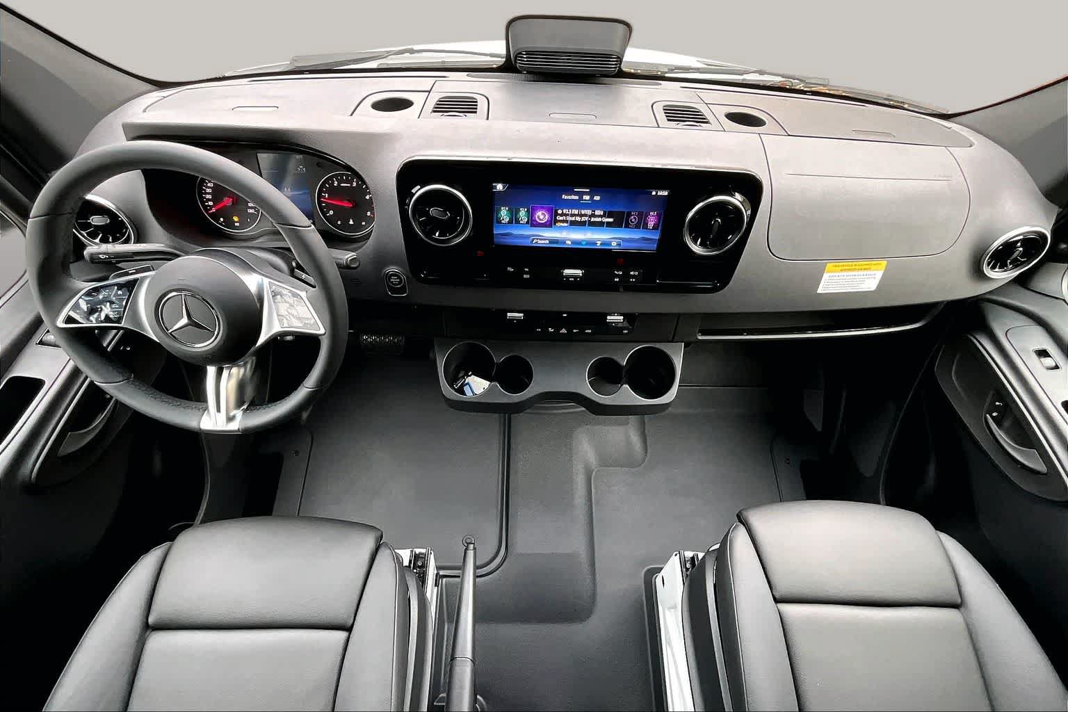 New 2025 Mercedes-Benz Sprinter 2500 image 5