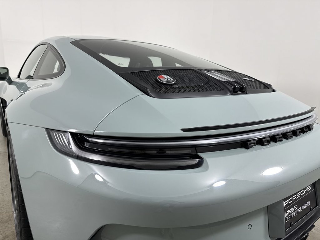 Certified 2024 Porsche 911 GT3 RS RWD image 17
