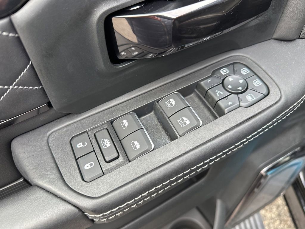 New 2026 RAM 2500 Limited image 12