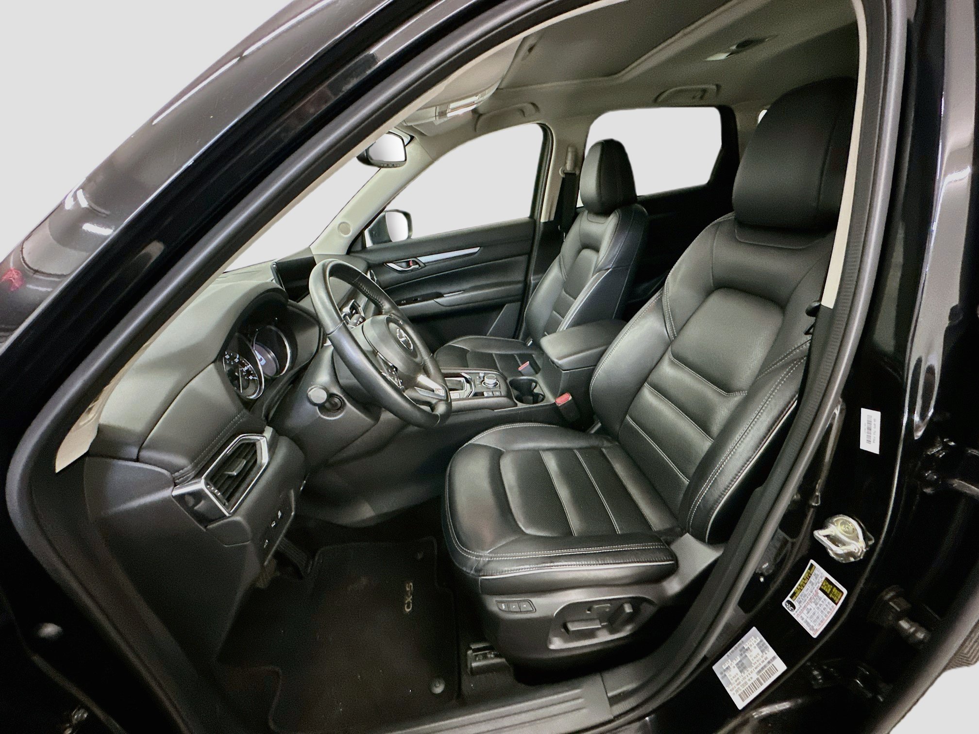 Used 2025 MAZDA CX-5 AWD 2.5 S w/ Preferred Package image 13