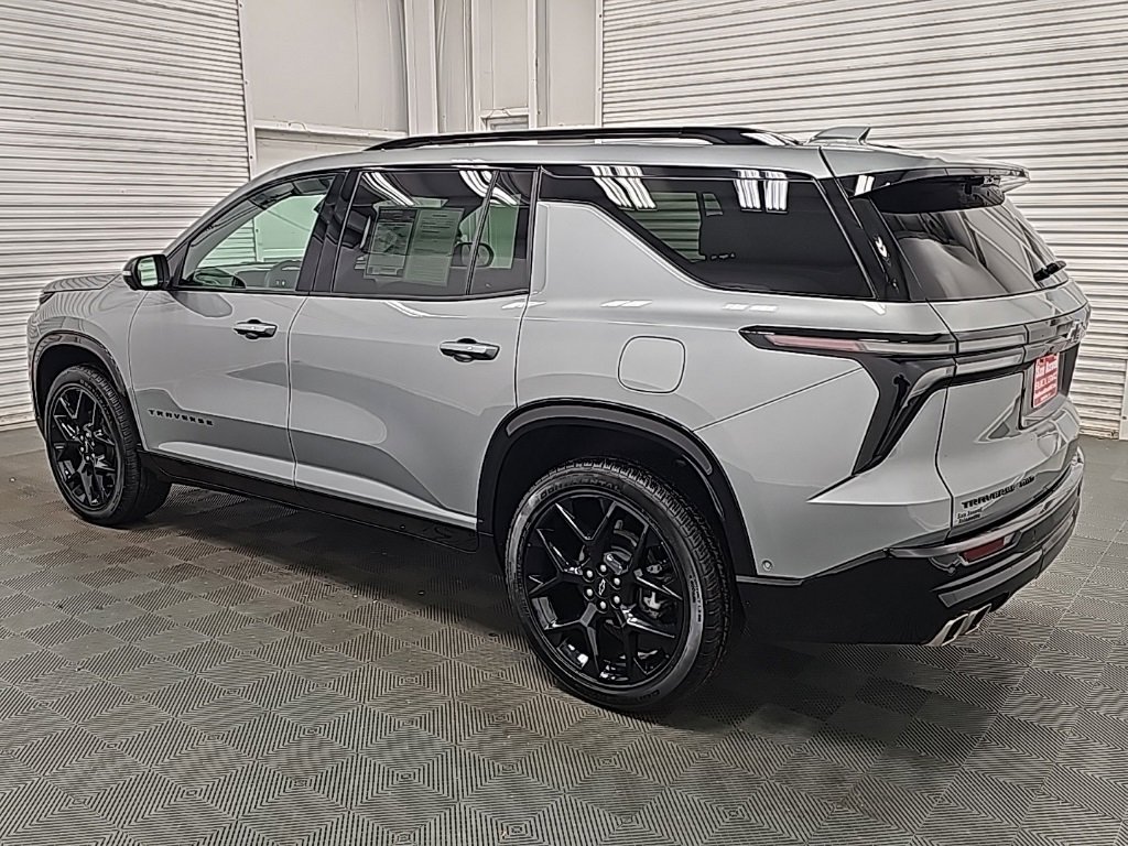 Used 2024 Chevrolet Traverse RS w/ LPO, Floor Liner Package image 5