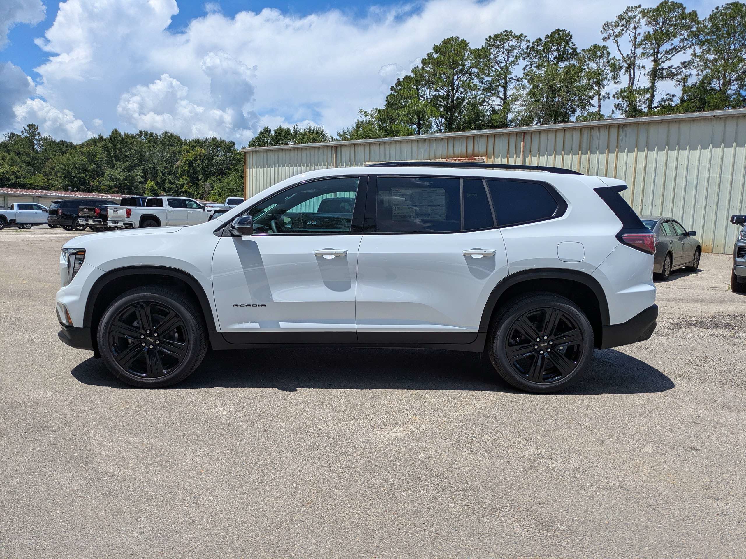 New 2026 GMC Acadia Elevation w/ Black Edition FWD image 7