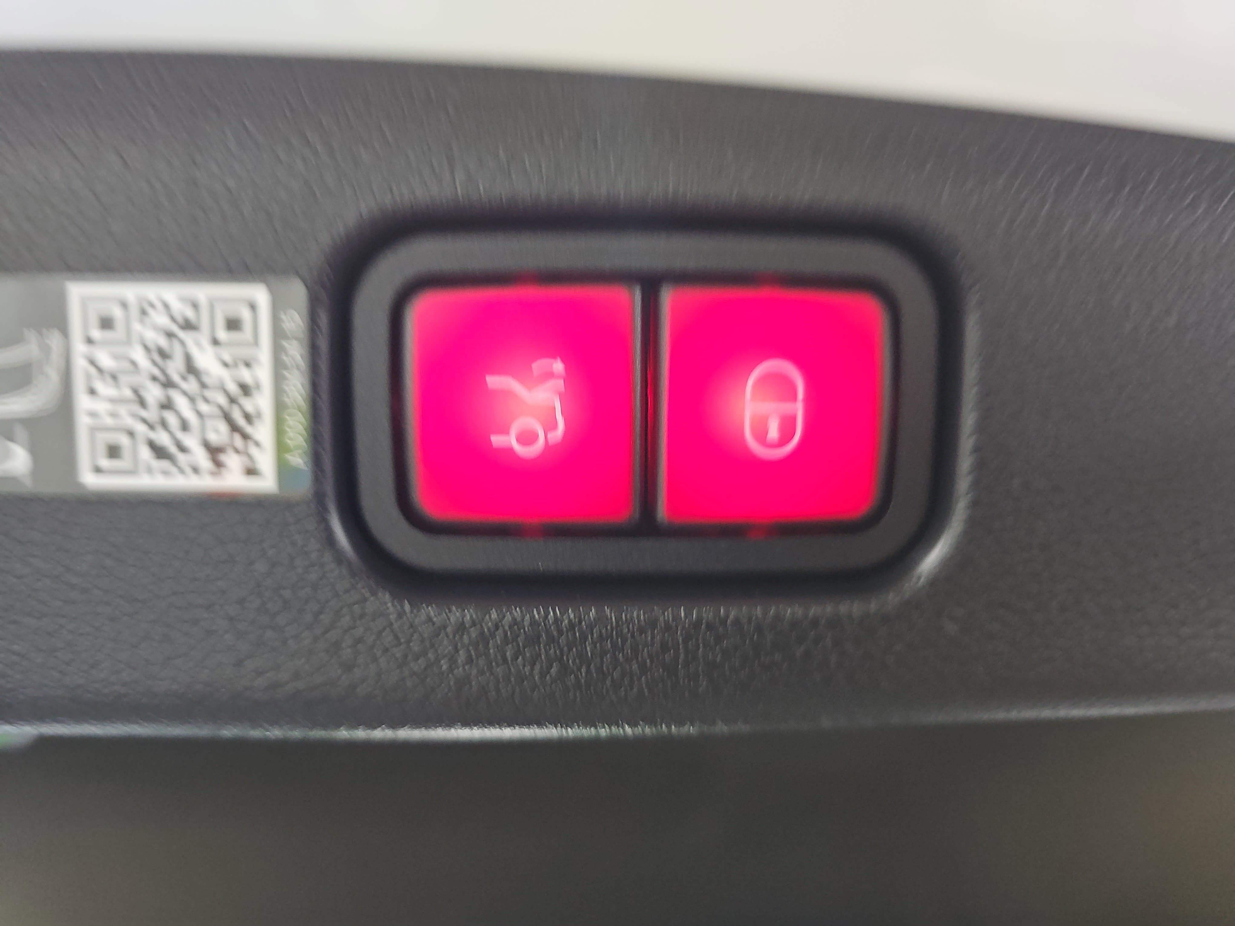 New 2026 Mercedes-Benz E 53 AMG e 4MATIC Sedan image 13