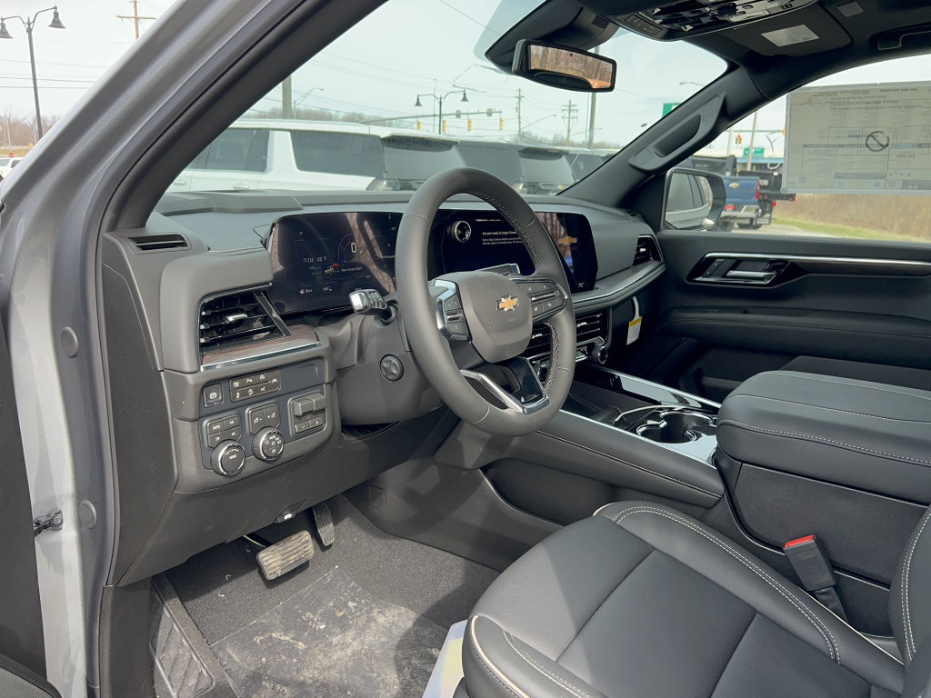 New 2026 Chevrolet Tahoe Premier w/ Sun And Tow Package AWD/4WD image 14